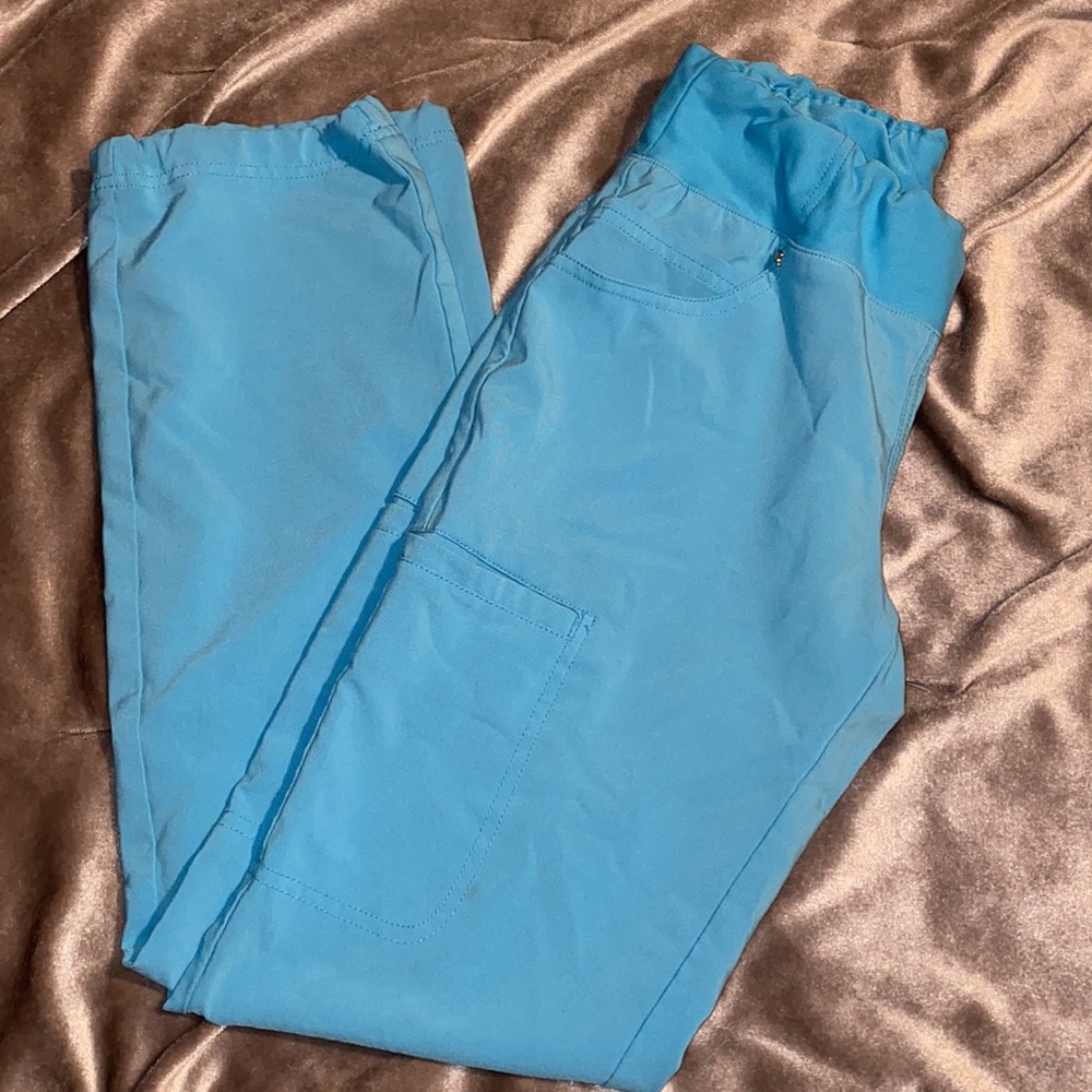 Scrub set - Picture 6 of 8